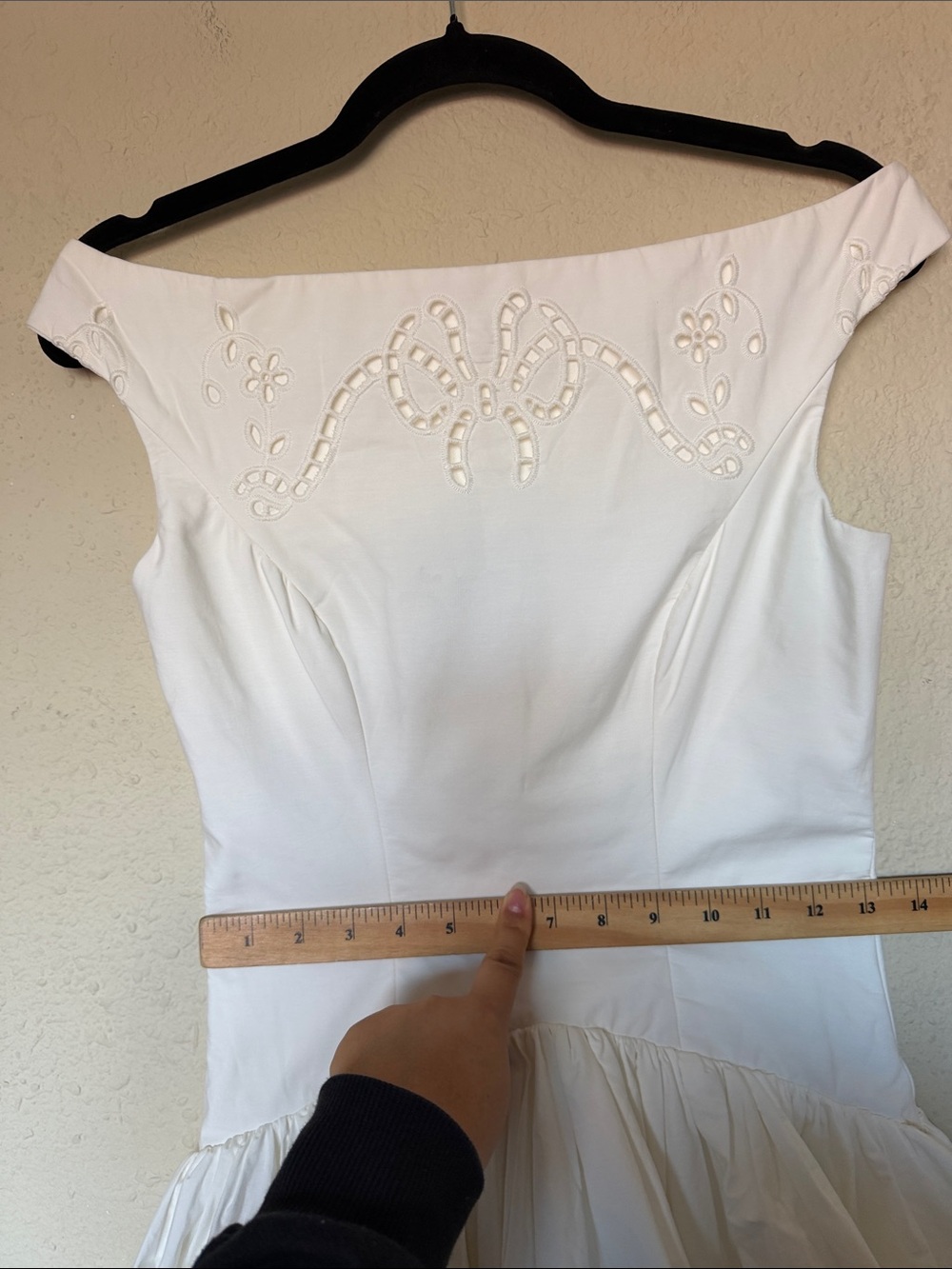House of CB Lauren White Cotton Broderie Anglaise Boat Neck Mini Dress size S - Picture 11 of 17